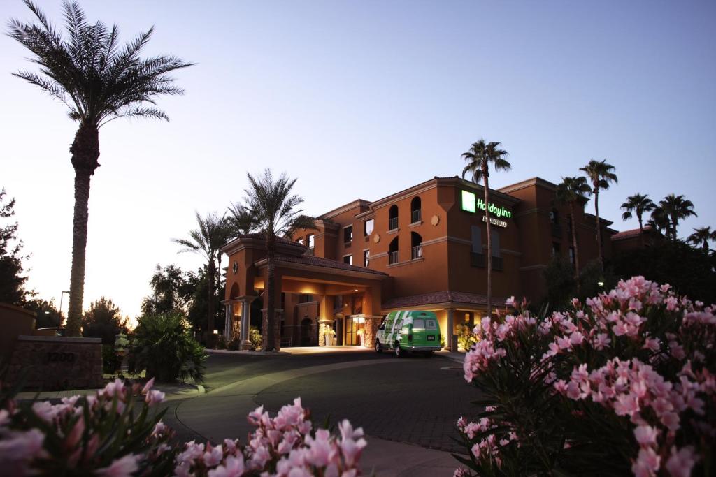 Holiday Inn Phoenix/Chandler an IHG Hotel Main image 1